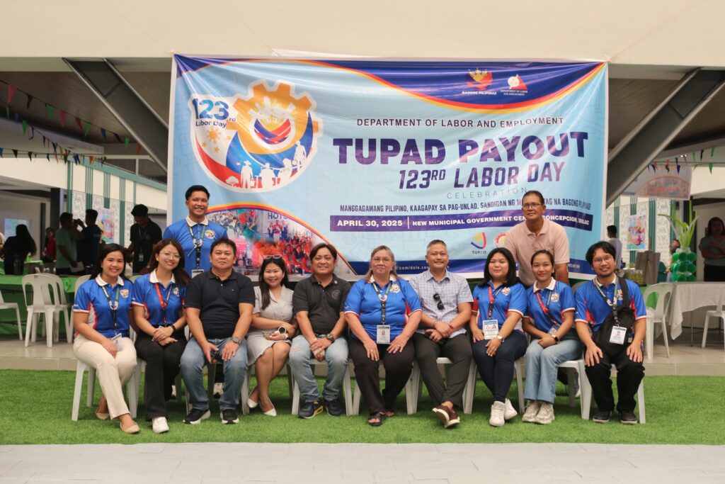 PAYOUT NG 184 TUPAD BENEFICIARIES, GINANAP SA BULWAGAN NG MUNISIPYO